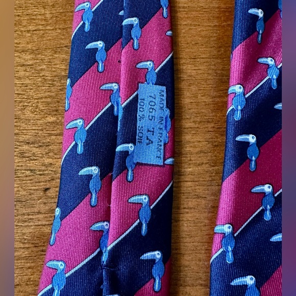 Vintage Hermès Paris Silk Tie – Toucan Birds Pattern – 7061 TA 56” - Picture 4 of 5